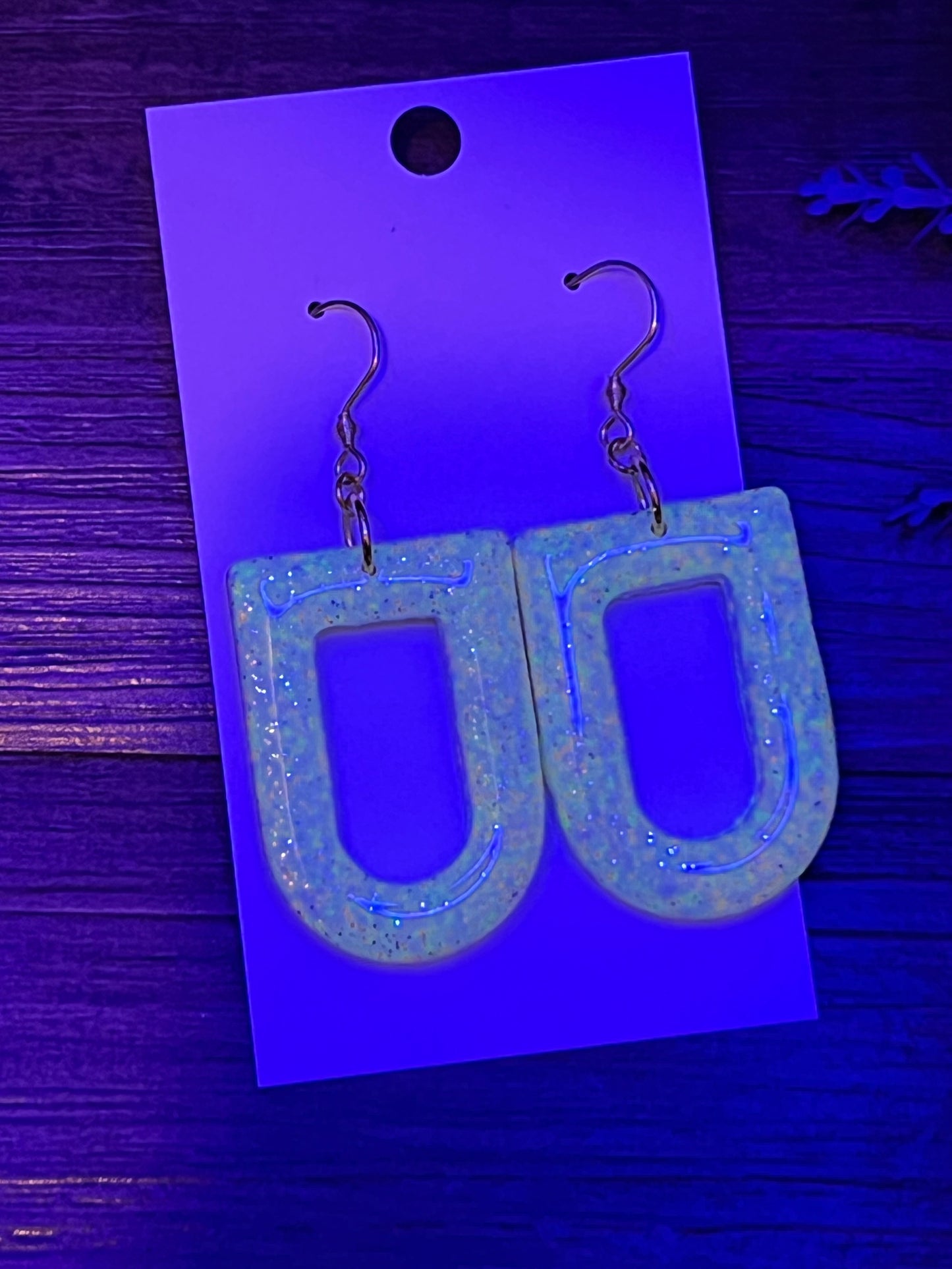 Small Black Light Dangles