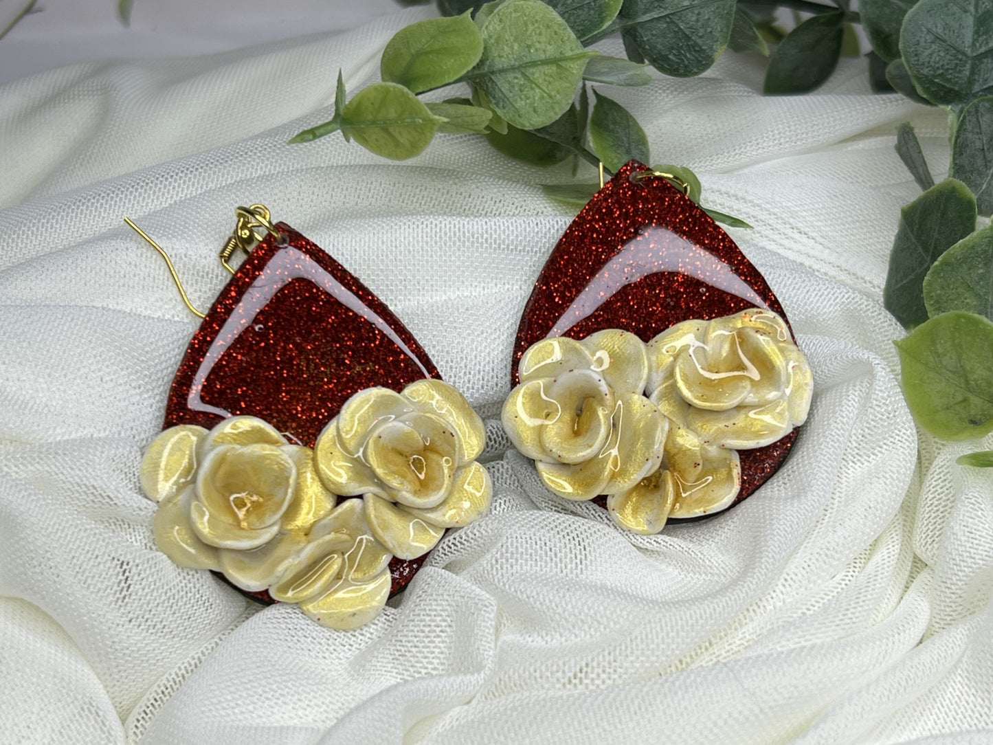 Red Glitter Gold & White Roses